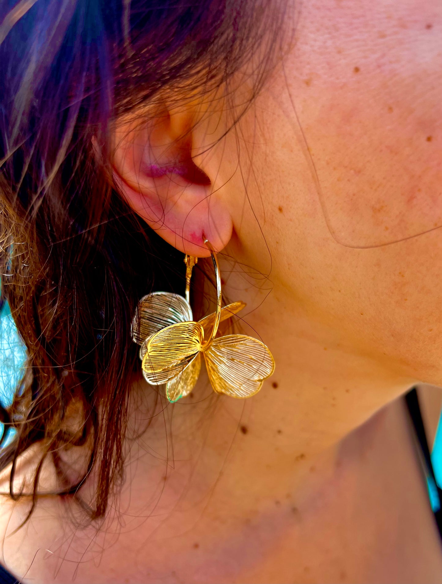 Créoles papillons doré